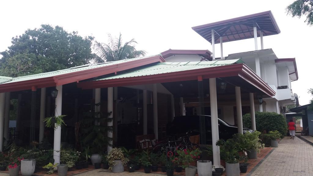 Sihilro Regency Hotel Udawalawe Exterior foto