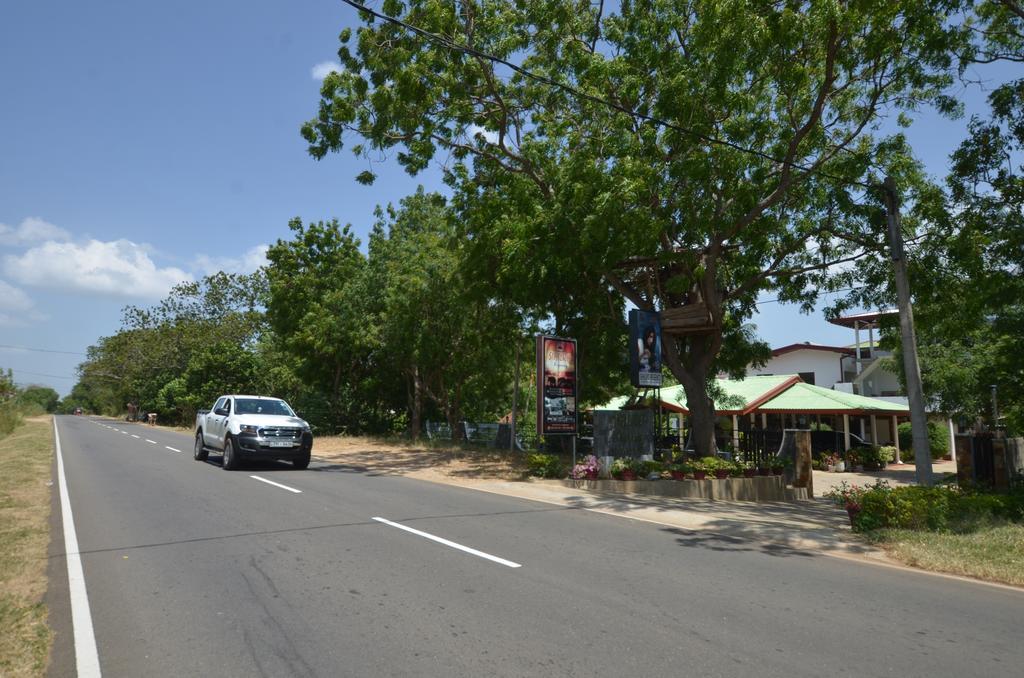 Sihilro Regency Hotel Udawalawe Exterior foto